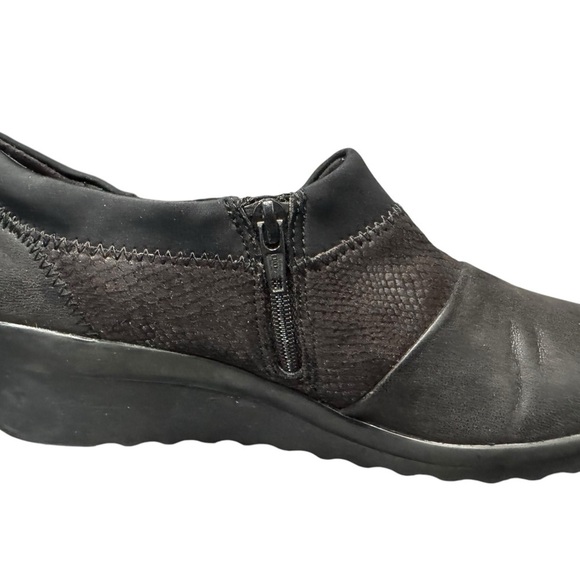 Women’s Clarks Black Caddell Denali Side Zippered Wedge- Size 9W - Picture 4 of 10